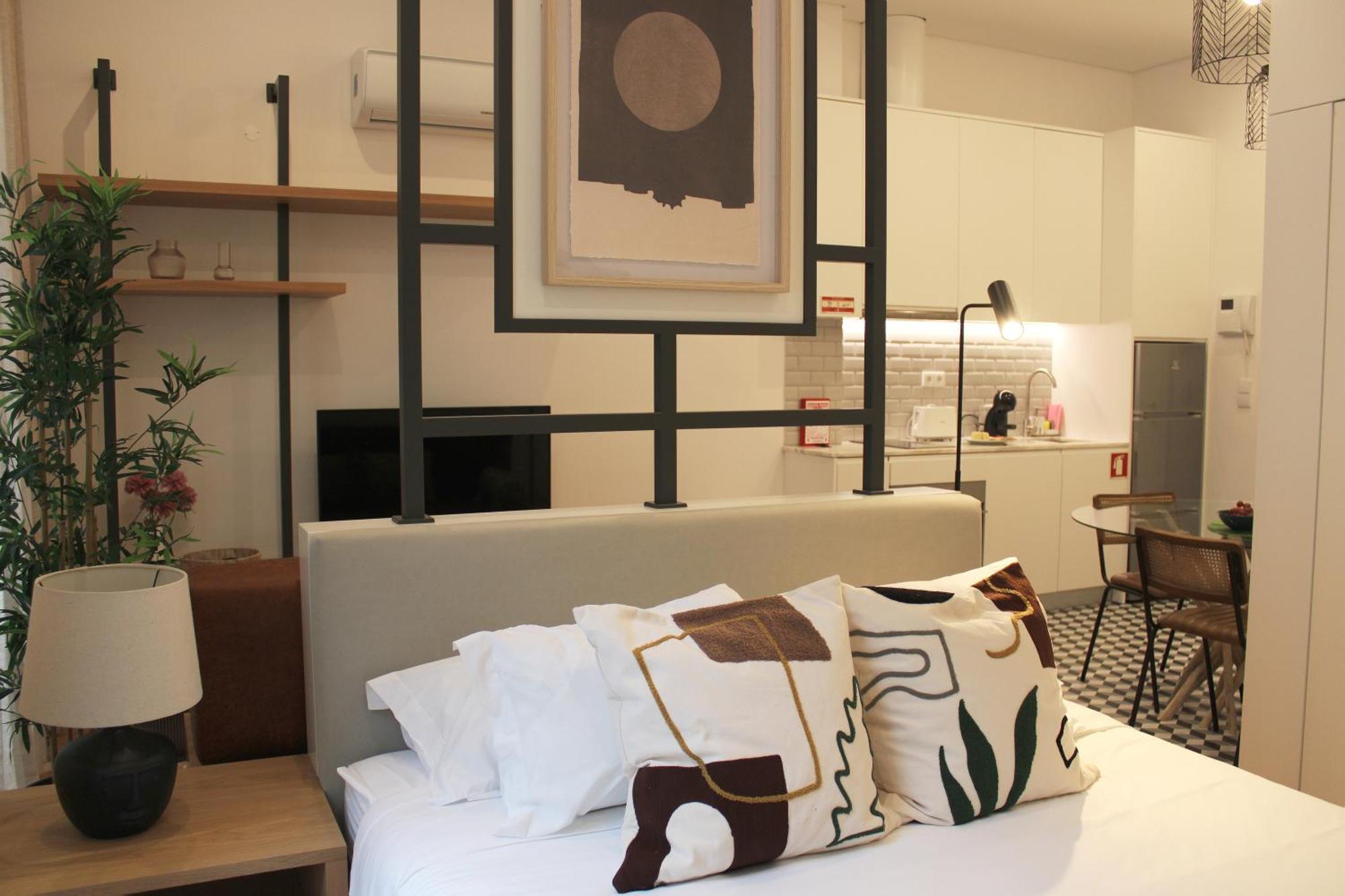 Modern Flat Near Trindade By Lovelystay Porto Luaran gambar