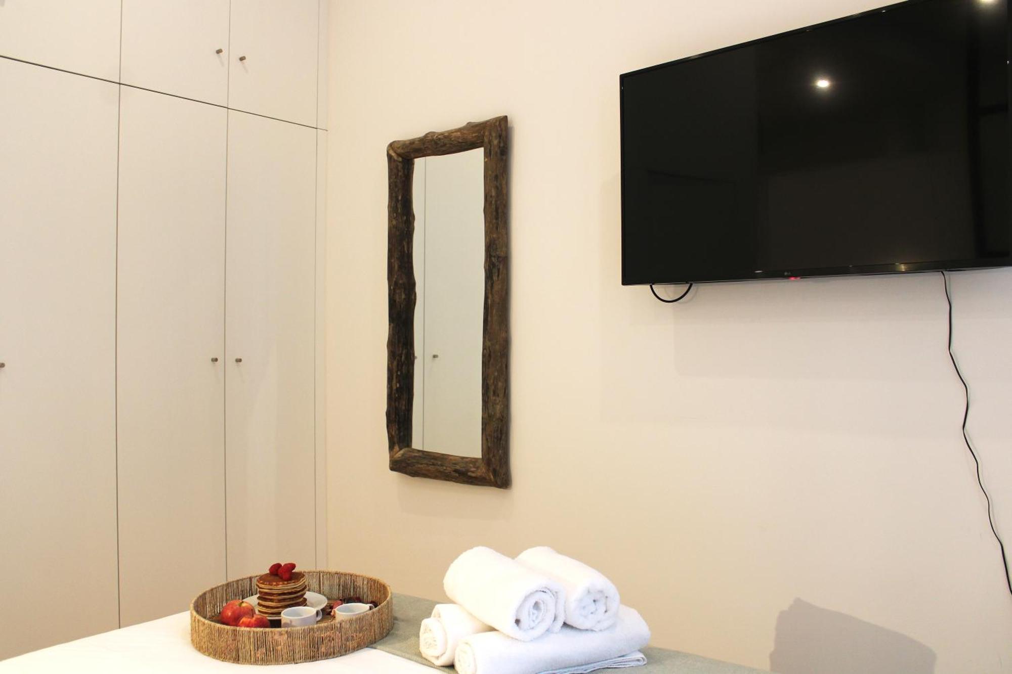 Modern Flat Near Trindade By Lovelystay Porto Luaran gambar