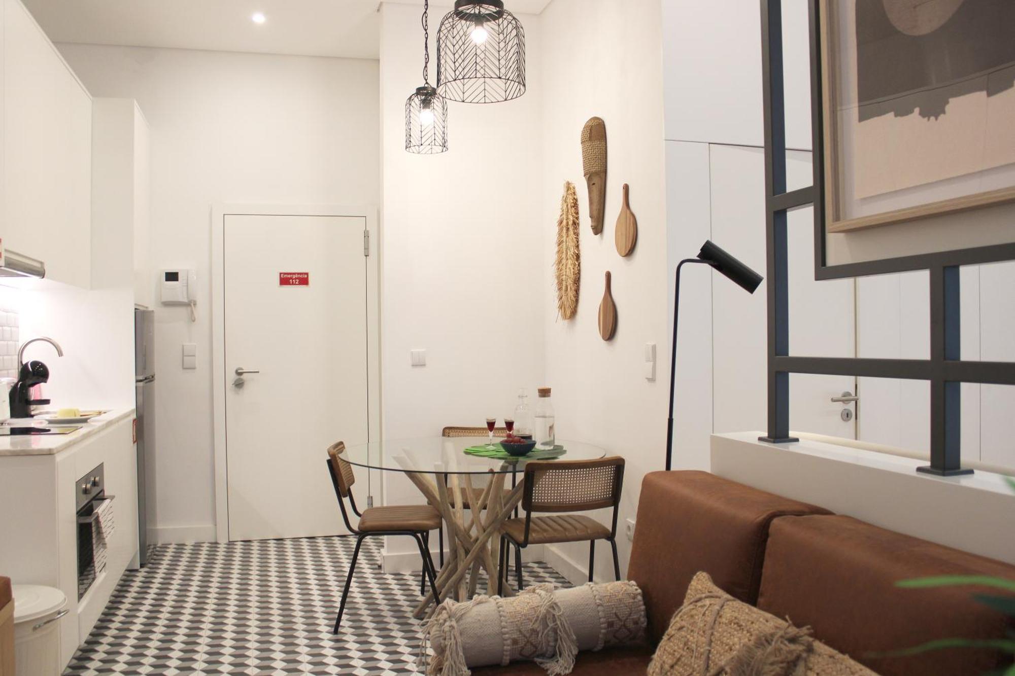 Modern Flat Near Trindade By Lovelystay Porto Luaran gambar