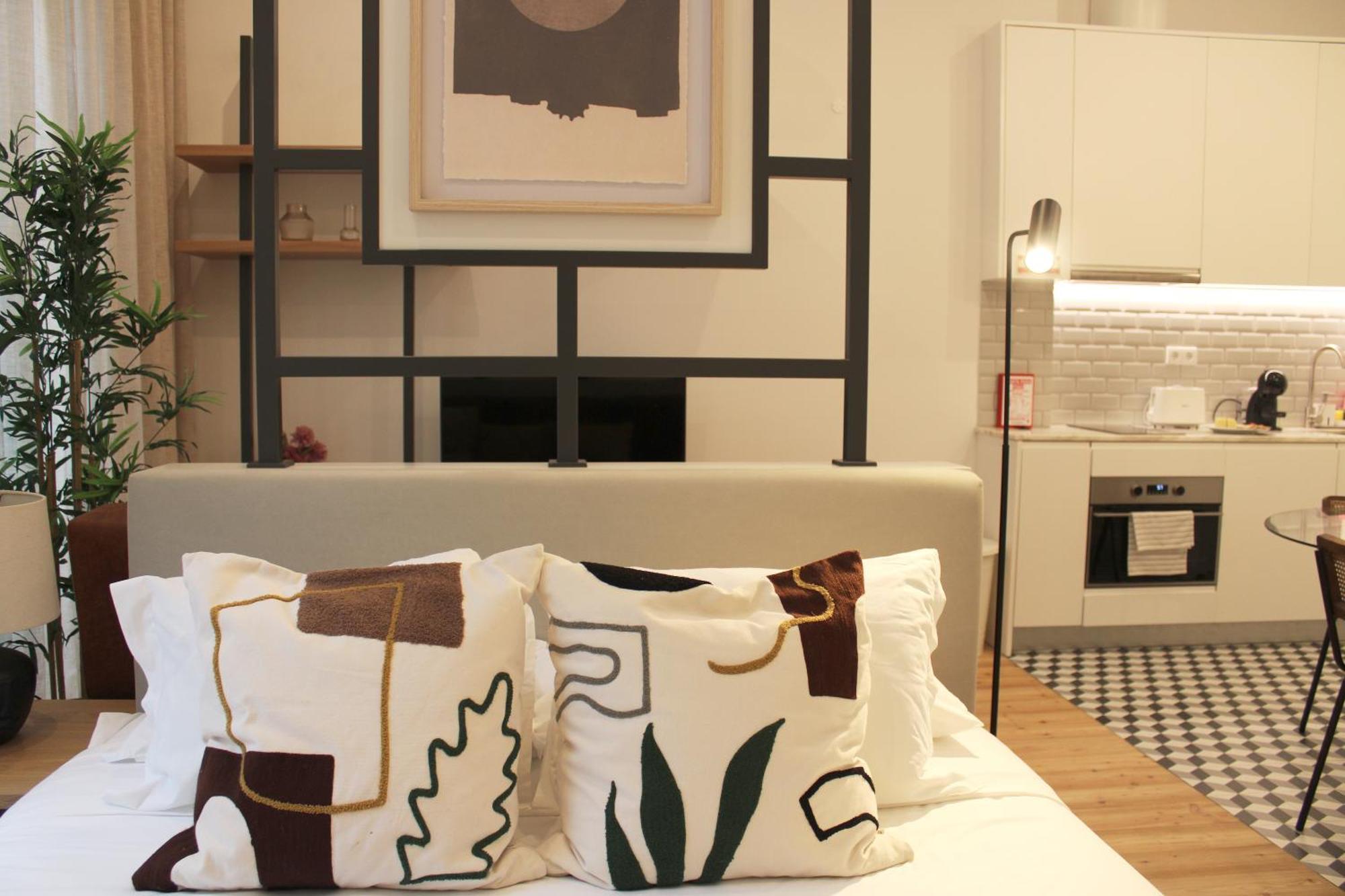 Modern Flat Near Trindade By Lovelystay Porto Luaran gambar